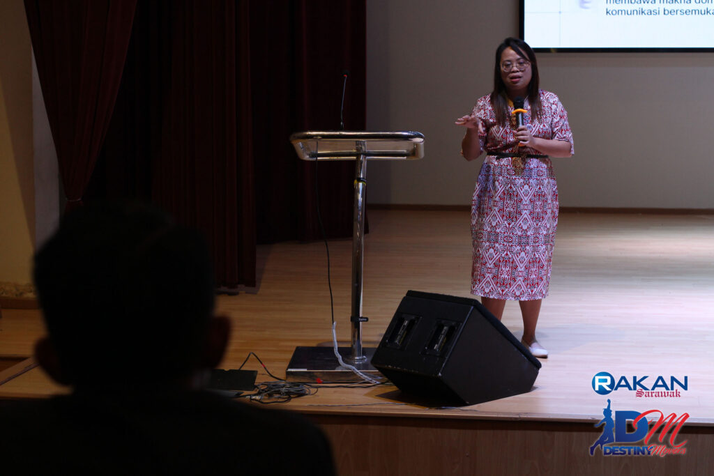 13 Februari 2026- Syarahan Komunikasi Lintas Budaya Dalam Era Digital oleh Puan Nancy Anak Ujan, Pensyarah Bersekutu Bahasa Dan Pengajian Bahasa Profesional, Universiti Curtin Sarawak 